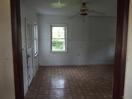 3rd image of 320 W Green St