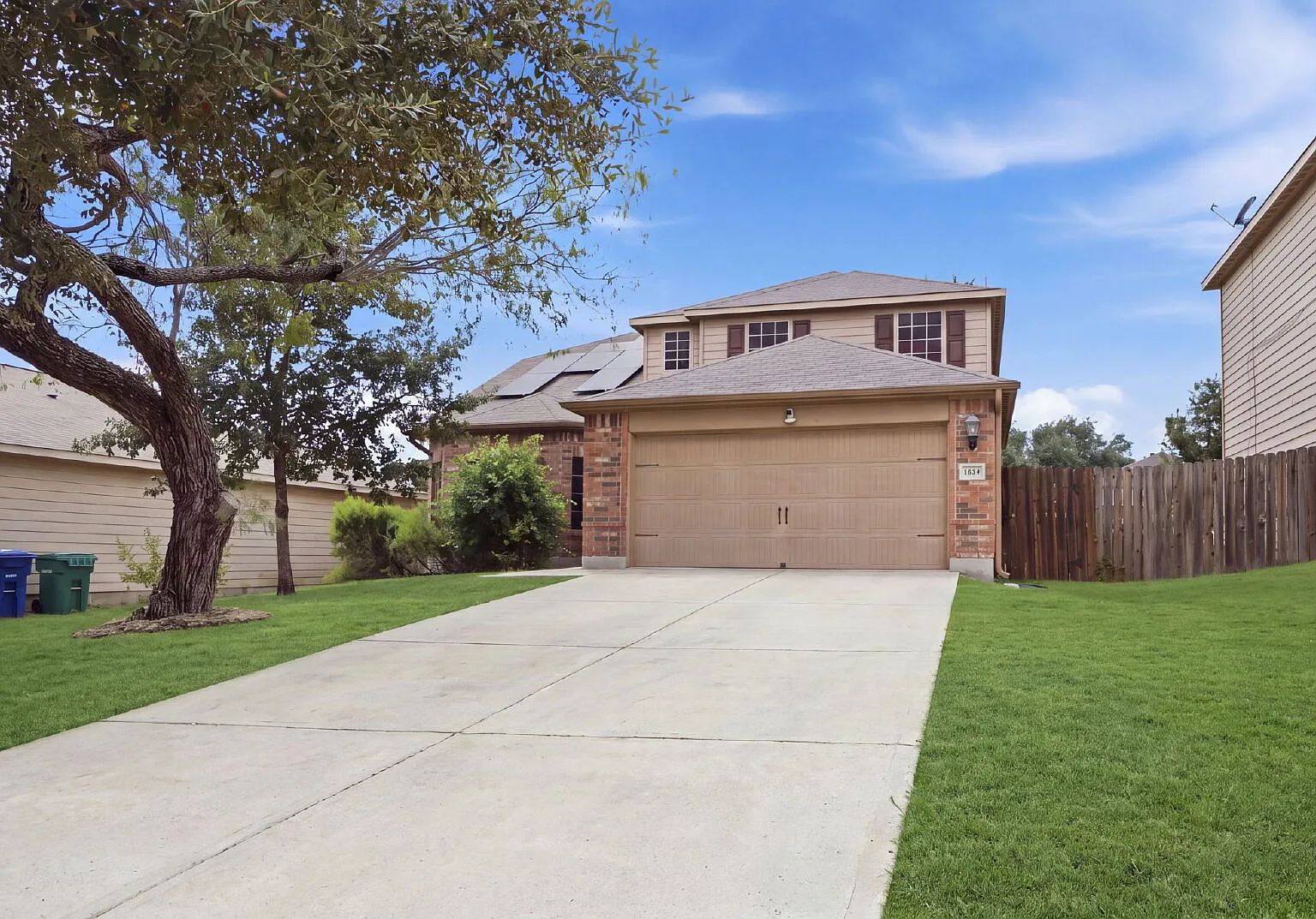 4 bed, 2.5 bath, 2085 sqft, $1,750 — Photo 3