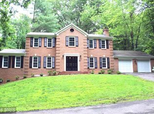 11029 Clara Barton Dr, Fairfax Station, VA 22039