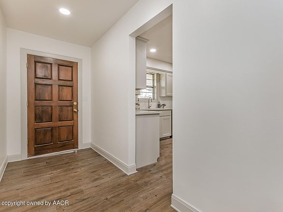 3rd image of 1117 Archer St