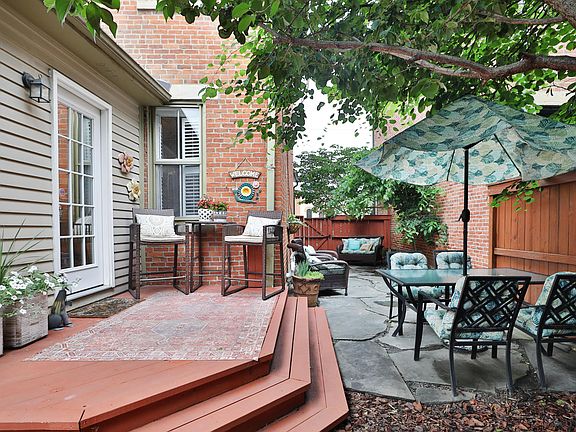 5th image of 31 E Blenkner St