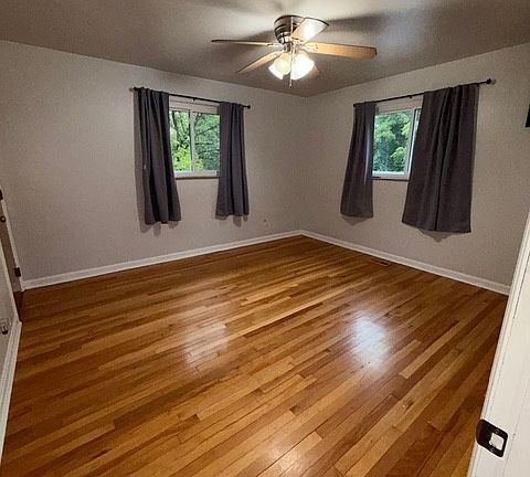 5th image of 732 Sunset Dr