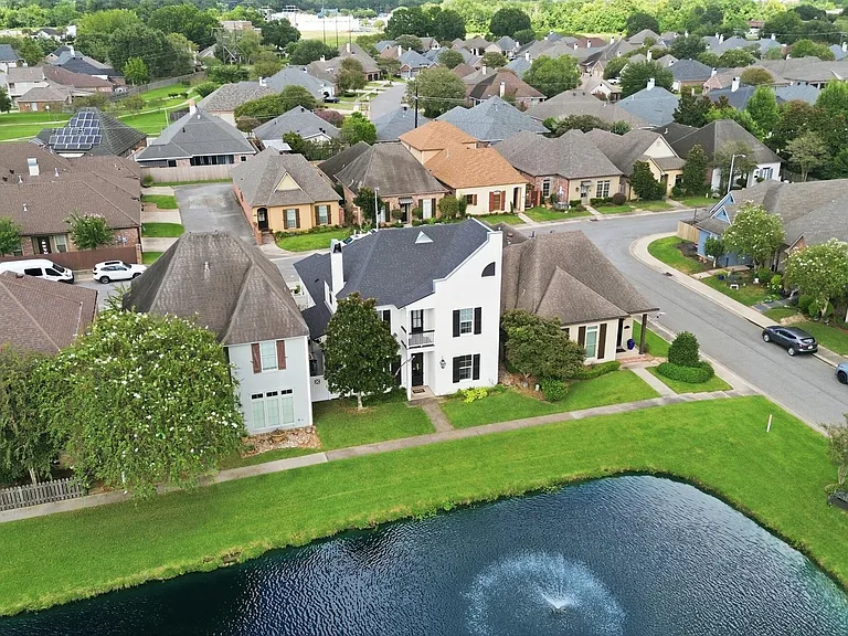 406 Harbor Bend Blvd — Photo 5