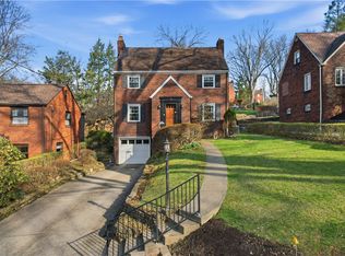 12 Hawthorne Rd, Pittsburgh, PA 15221