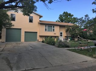 2512 E Pawn St, Pierre, SD 57501