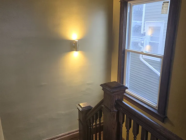 2425 Niagara St #2 — Photo 5