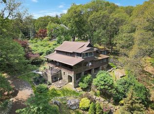 109 Buckberg Mountain Rd, Tomkins Cove, NY 10986