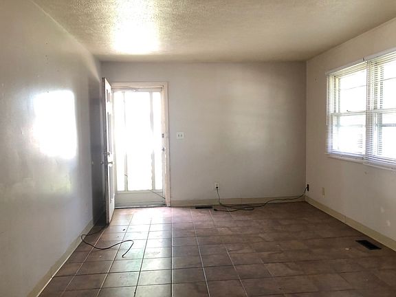 2nd image of 606 N Mason St APT A