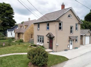 114 Frame Ave, Waukesha, WI 53186