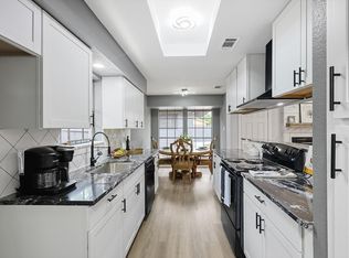 2716 Southpark Ln, Fort Worth, TX 76133