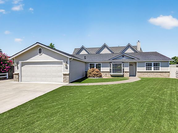 2nd image of 182 Justin Ct