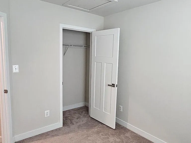 2055 Rivers Dr — Photo 36