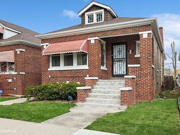2nd image of 7927 S Kimbark Ave