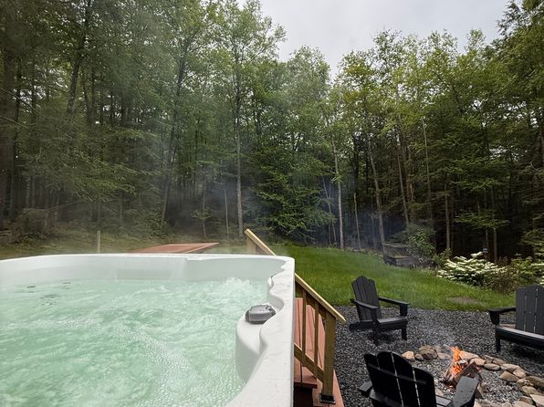 140 Silver Hollow Rd