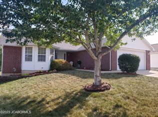 4047 Oxford Rd, Jefferson City, MO 65109