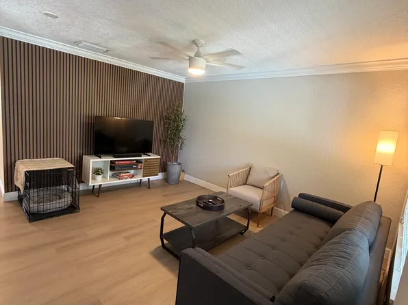 1460 NE 18th St APT 211, Fort Lauderdale, FL 33305