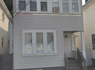 176 Handy St, New Brunswick, NJ 08901