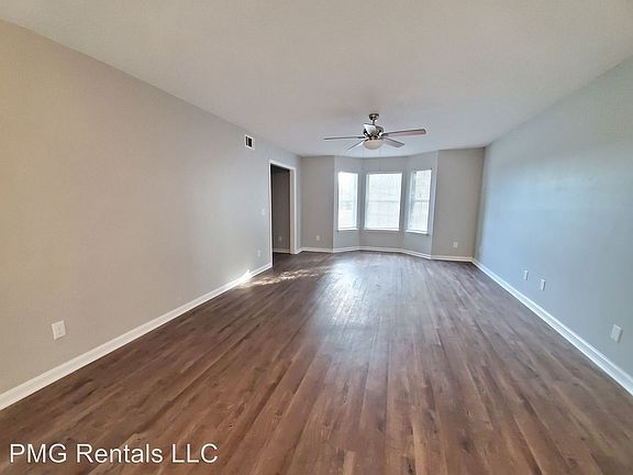 3rd image of 453 Brannen Dr APT 4
