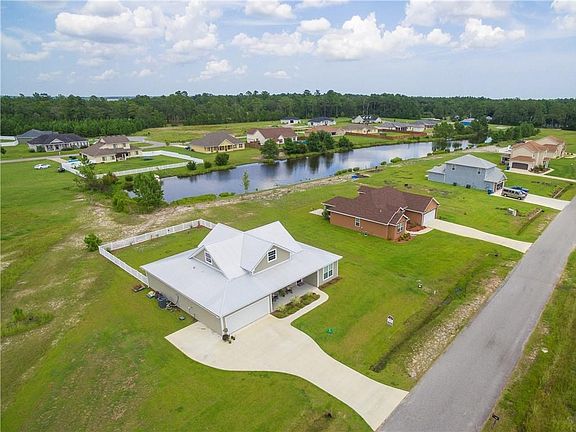 2nd image of 1084 Ratcliffe Lake Dr