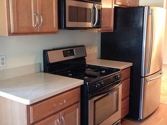 2nd image of 241 Coventry Cir
