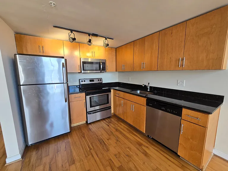 14 W Broad St #208 — Photo 2