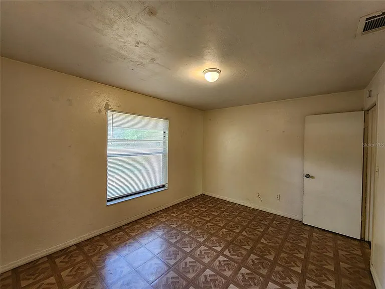 4021 SW 37th St #C — Photo 16