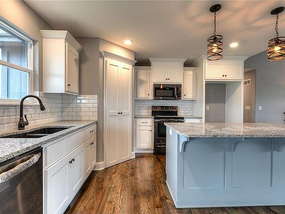 4th image of 507 Skyview Ln