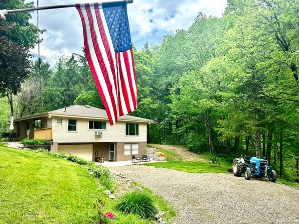 41341 County Road 665, Paw Paw, MI 49079