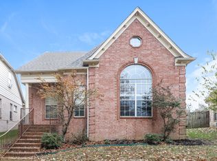 8725 Rogers Park Ave, Cordova, TN 38016