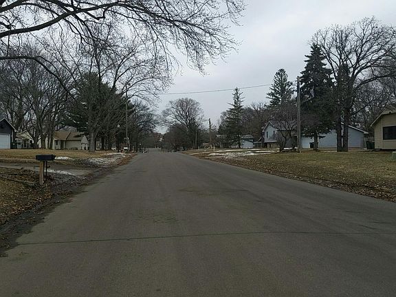 5th image of 12905 Raven St NW