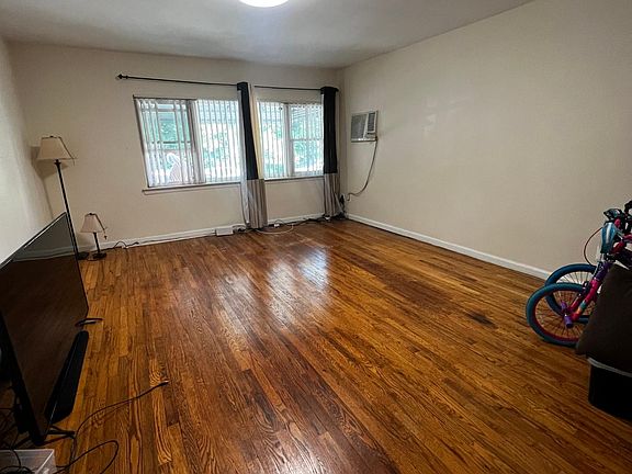 2nd image of 1462 Ohm Ave #1