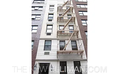 419 East 76th Street in Lenox Hill