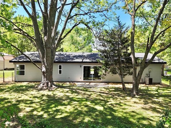 412 Harpers Ferry Rd, Shiloh, IL 62221