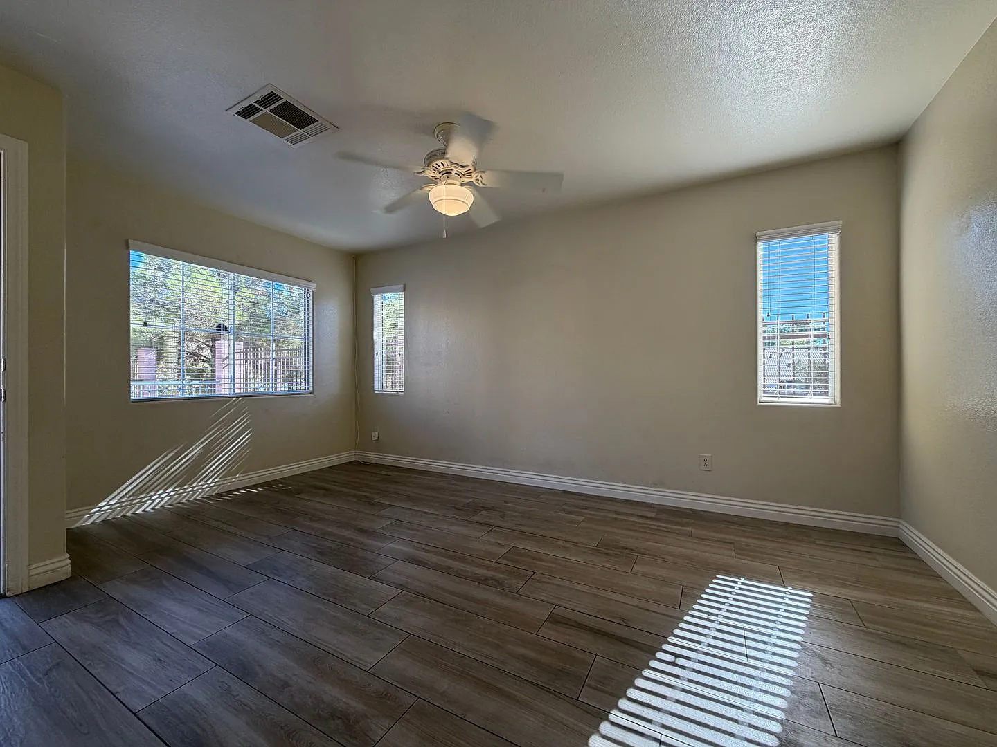 3 bed for rent in Las Vegas Nevada — Photo 2