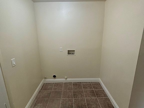 4th image of 1002 E 84th St
