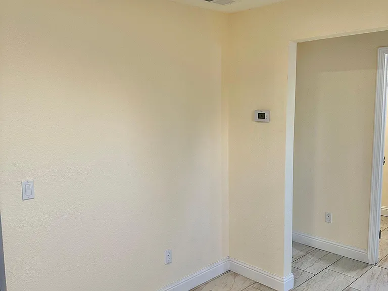 418 E St #2 — Photo 10