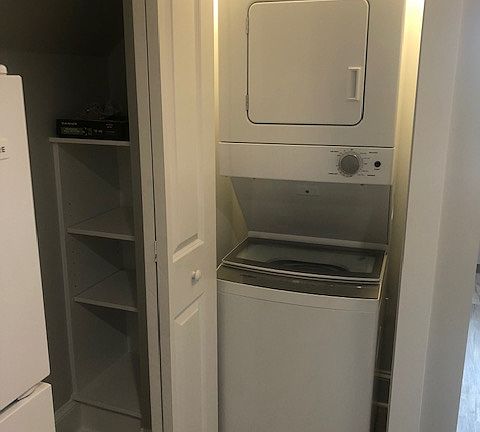 4th image of 1004 Breedon Ct #1004
