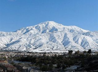 12250 17th St APT 10, Yucaipa, CA 92399