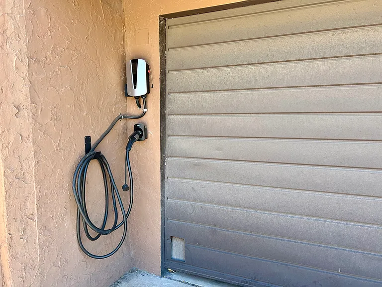 W Shaw Butte Dr — Photo 27