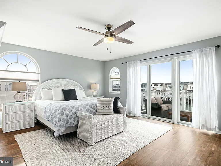 536 W Montgomery Ave — Photo 24