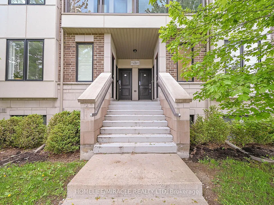256 Royal York Rd #114