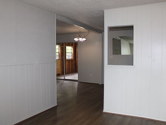 3rd image of 4525 SE 25th St