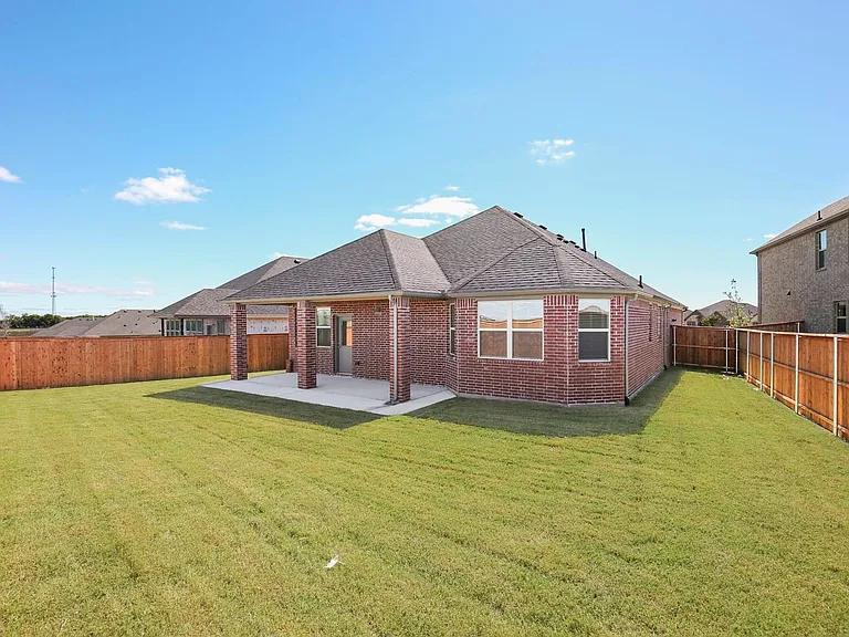 912 Slate Ln — Photo 31