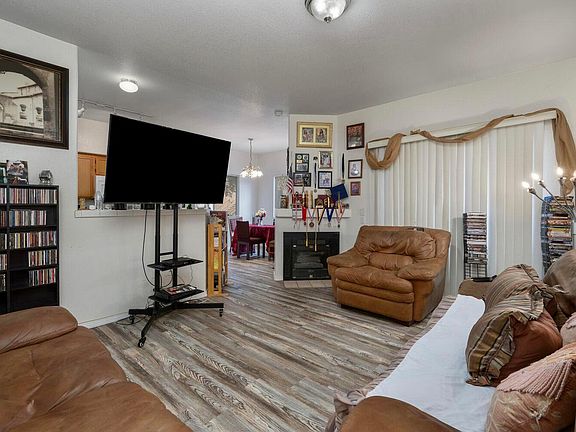 3rd image of 1050 E Cactus Ave Unit 1055