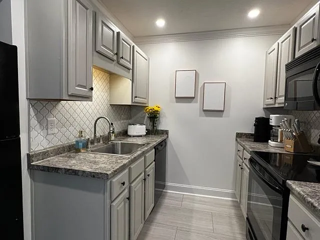 625 Penny Ln — Photo 4
