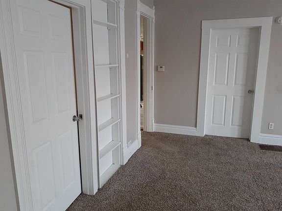 3rd image of 802 S Clay St #1