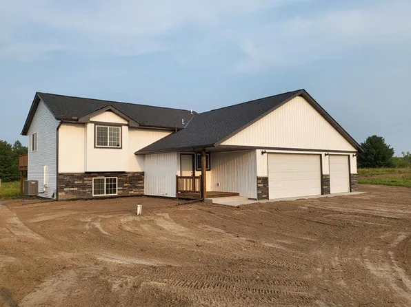 11952 Mayview Curv, Lindstrom, MN 55045