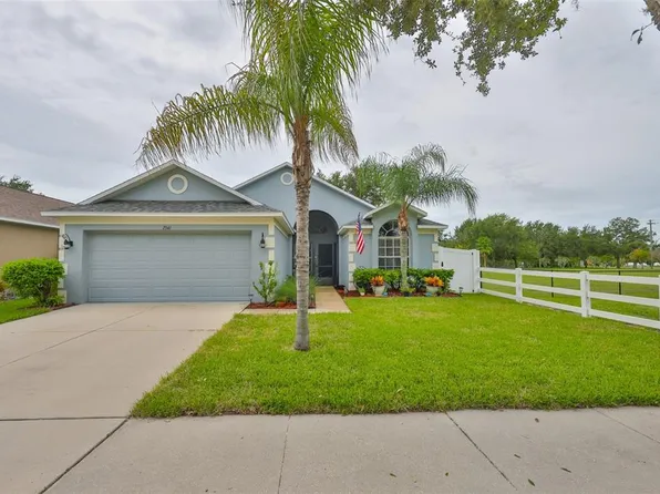 2341 Roanoke Springs Dr, Ruskin, FL 33570