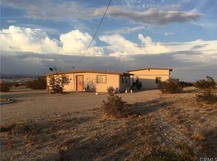 3121 Crystal View Rd, Twentynine Palms, CA 92277