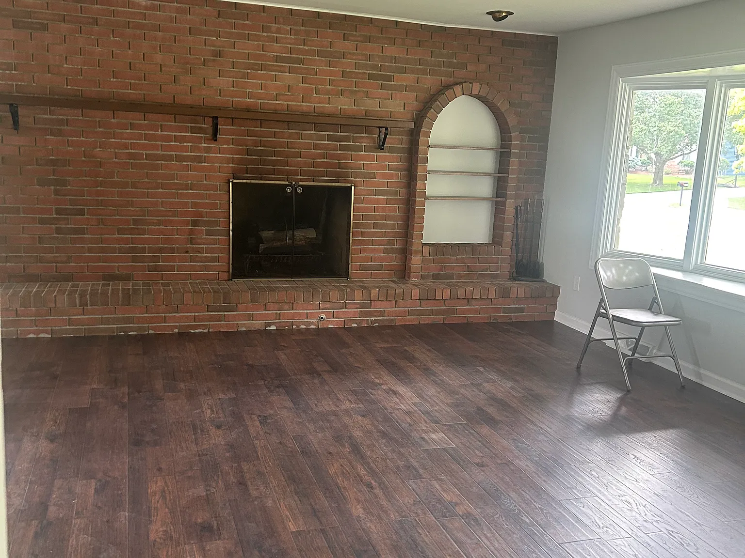830 Fawnhill Dr — Photo 4